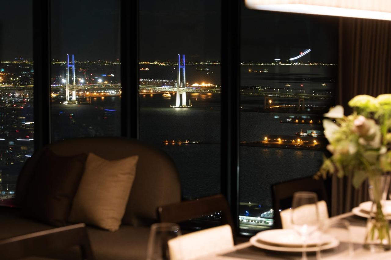 Oakwood Suites Yokohama Yokohama  Dış mekan fotoğraf View from a suite at the Ritz-Carlton, Dubai